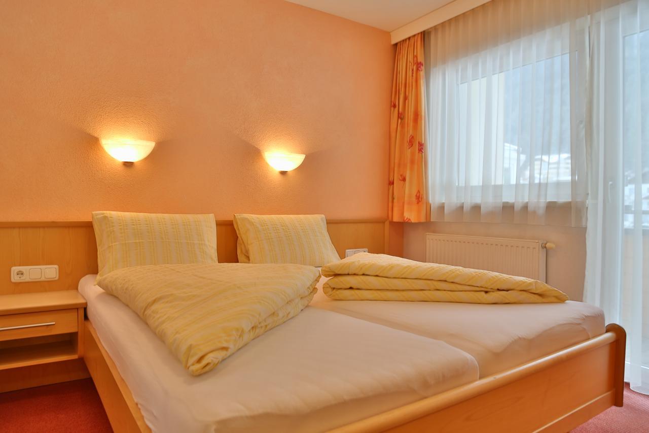 Apart Altamira Ischgl Room photo